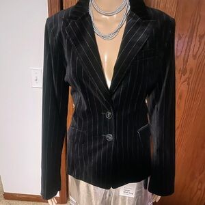 NWT/ H&M Velvet Blazer